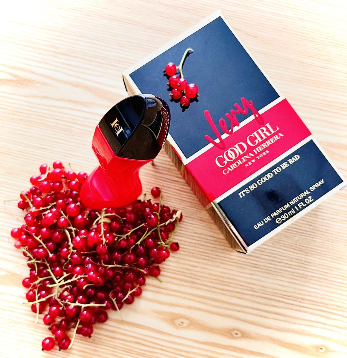 Carolina Herrera Very Good Gir - Rose Water Spray 评论和价格